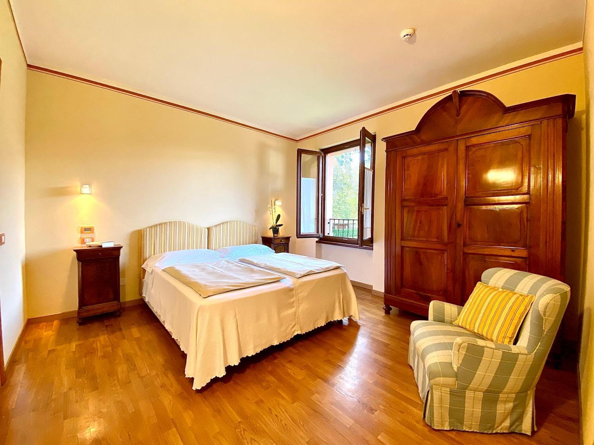 ลา โลกันดา เดล โนตาโย Hotel Pellio Intelvi ภายนอก รูปภาพ