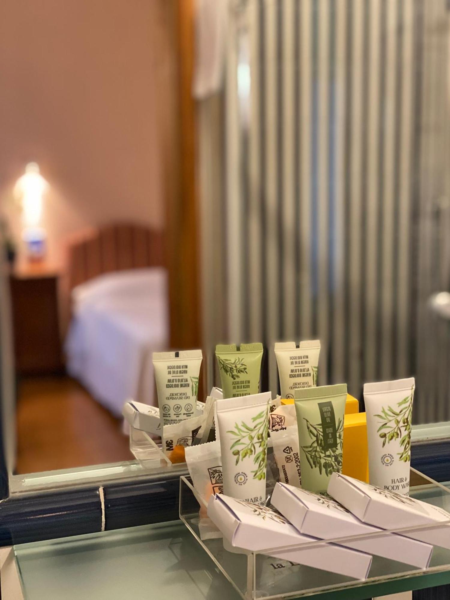 ลา โลกันดา เดล โนตาโย Hotel Pellio Intelvi ภายนอก รูปภาพ