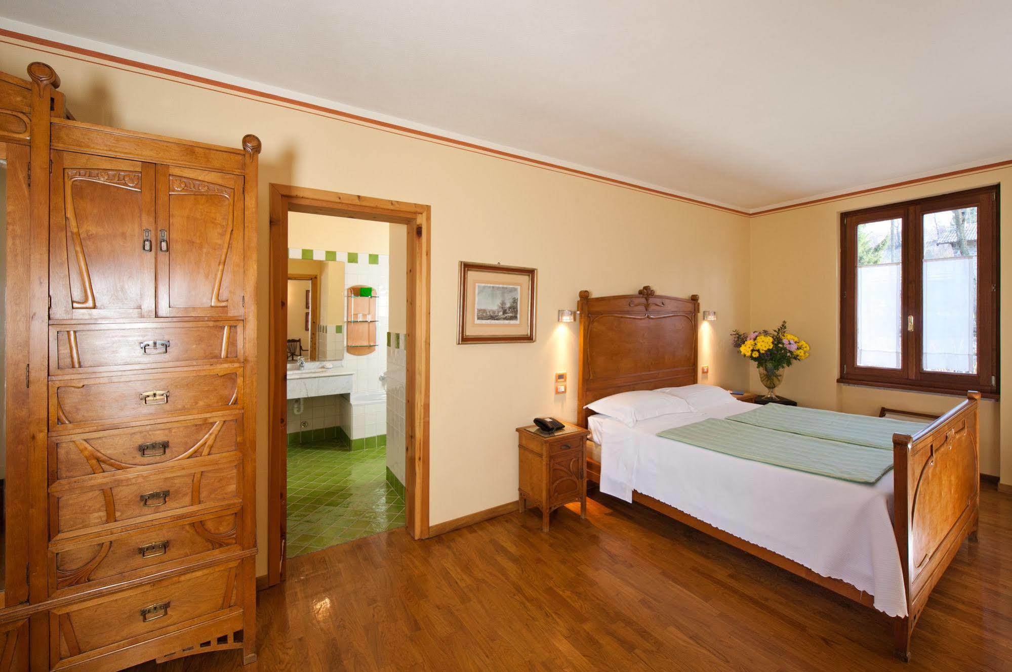 ลา โลกันดา เดล โนตาโย Hotel Pellio Intelvi ภายนอก รูปภาพ